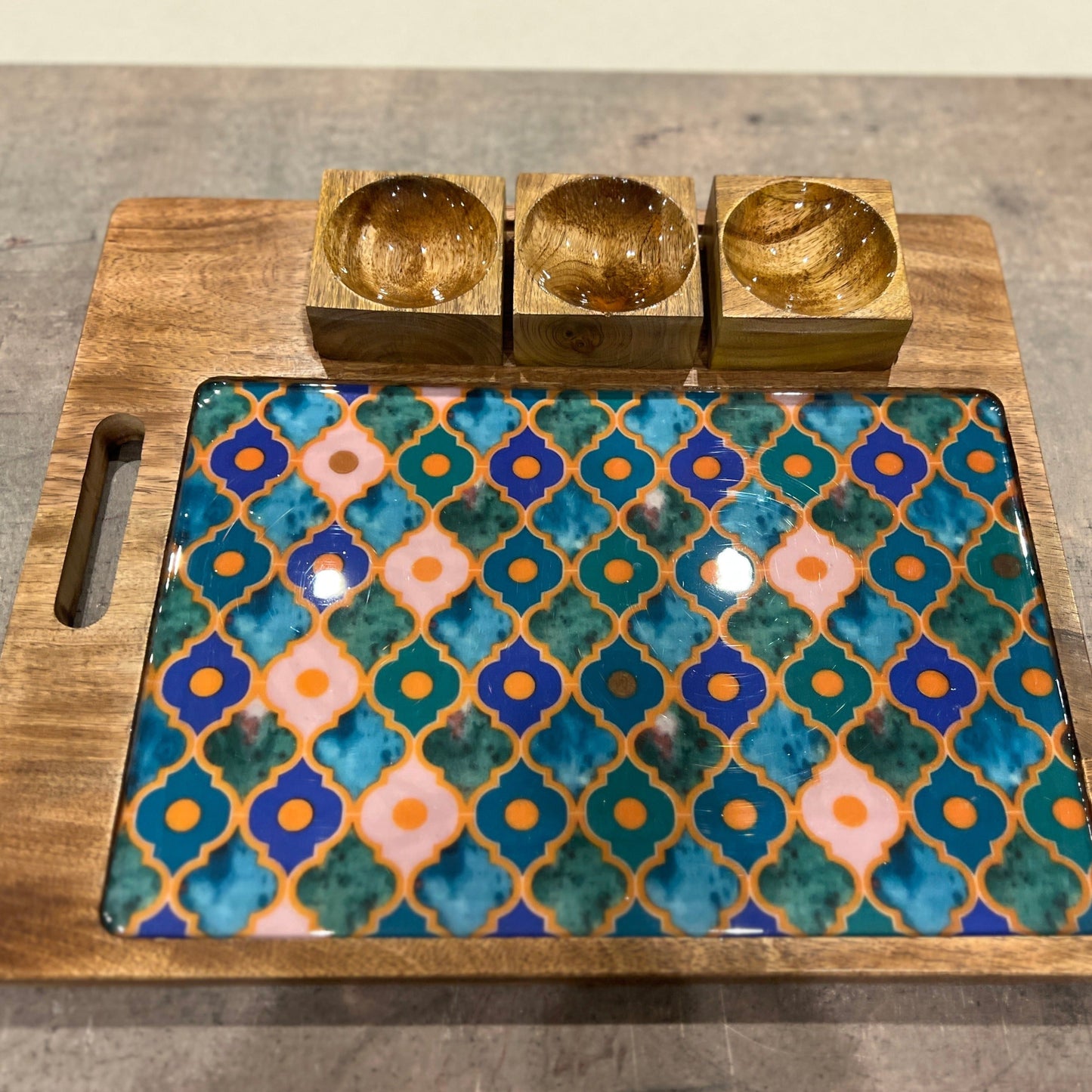 Gwader Waves Serving Platters Xperience Pakistan Lifestyle